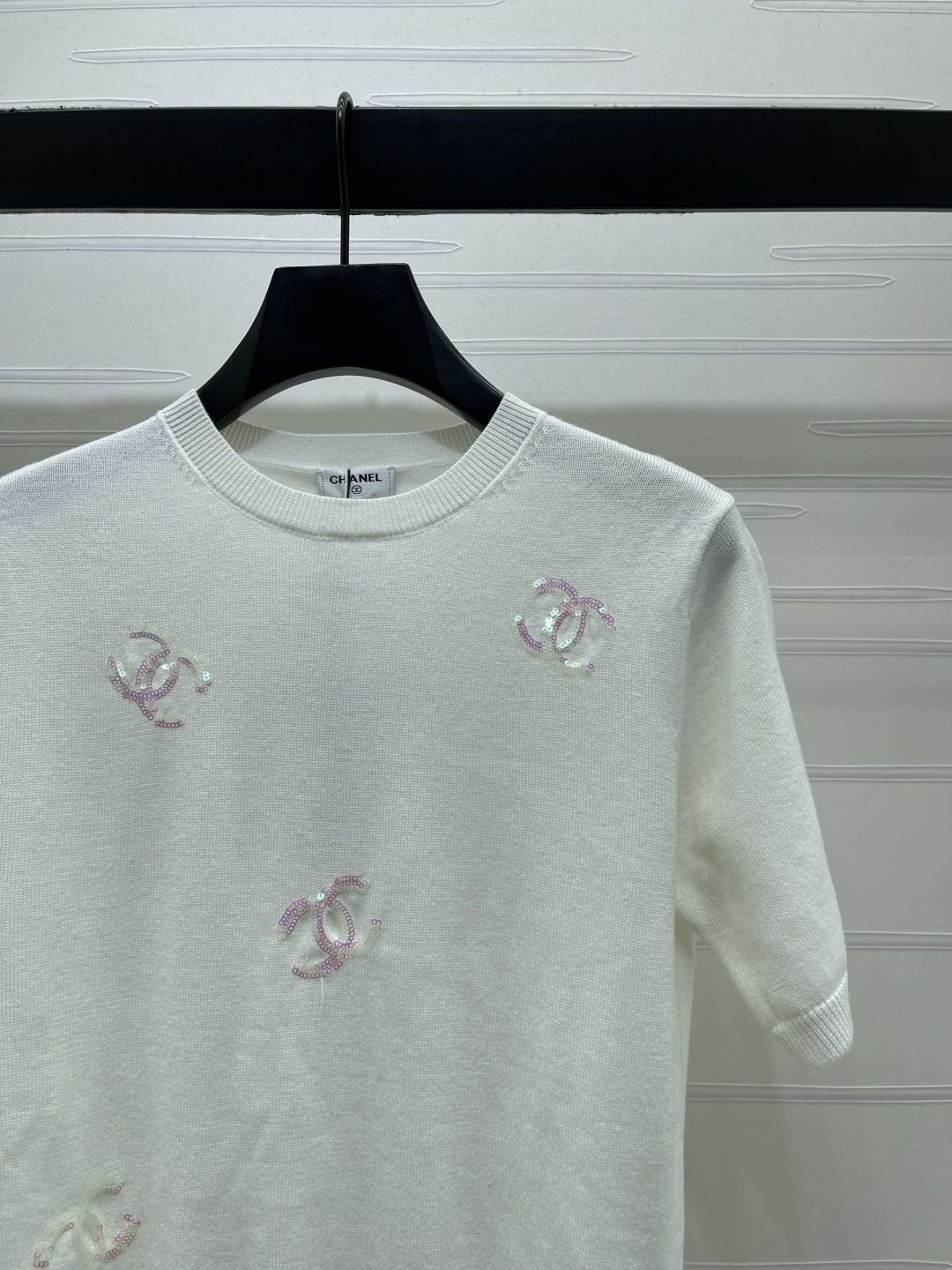 Women's short sleeves